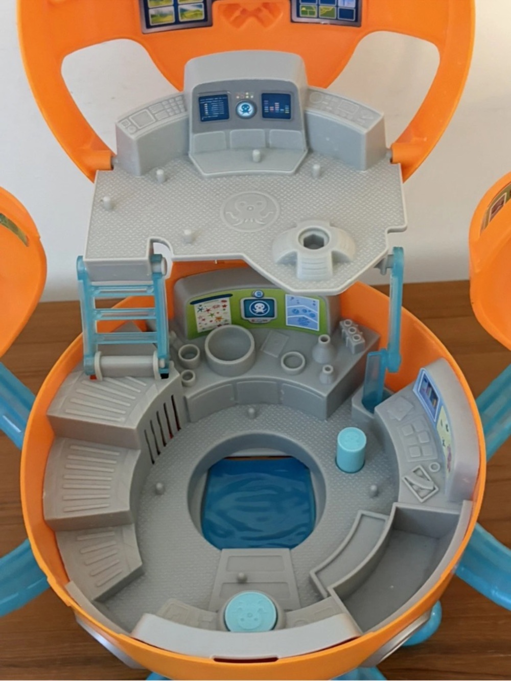 Mattel Octonauts Octopod Castle (WORKS), Gup A Submarine Vehicle and 7 Figures - Picture 4 of 15
